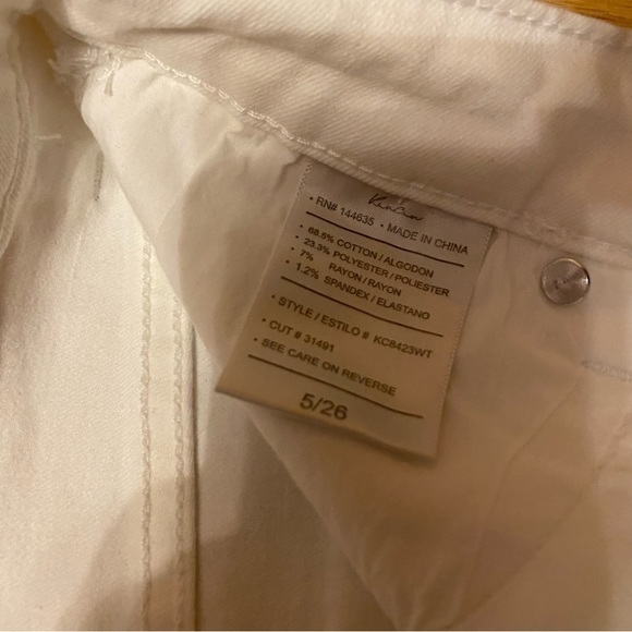 Kancan High-Rise Distressed Skinny‎ Fit Jeans - Picture 3 of 4